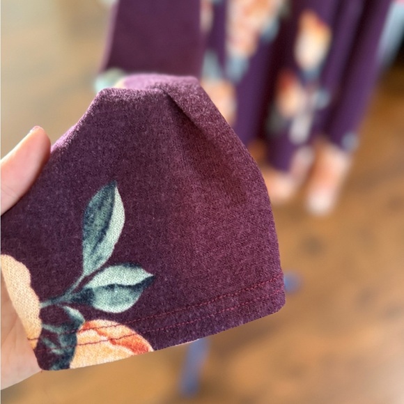 Chic Soul “Sweet Darlin” Floral Cold Shoulder Top in Deep Wine Purple - Picture 4 of 14